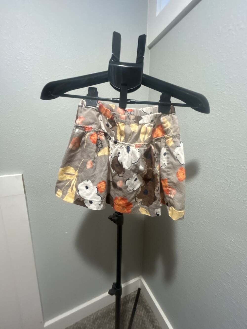 Abercrombie Floral Ruffle Skirt Size L